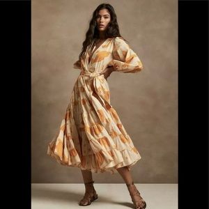 Banana Republic Butterfly 🦋 Dress. Gold/Linen. Size 8 EUC